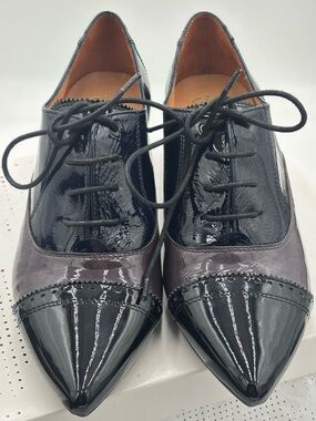 HISPANITAS Glove Shoes NIB Leather Two-Tone Lace-Up Heeled Oxford, Made in Spain